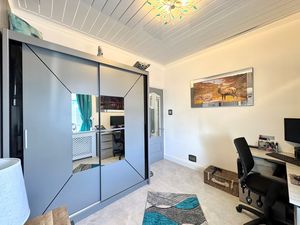 Photo 10- click for photo gallery